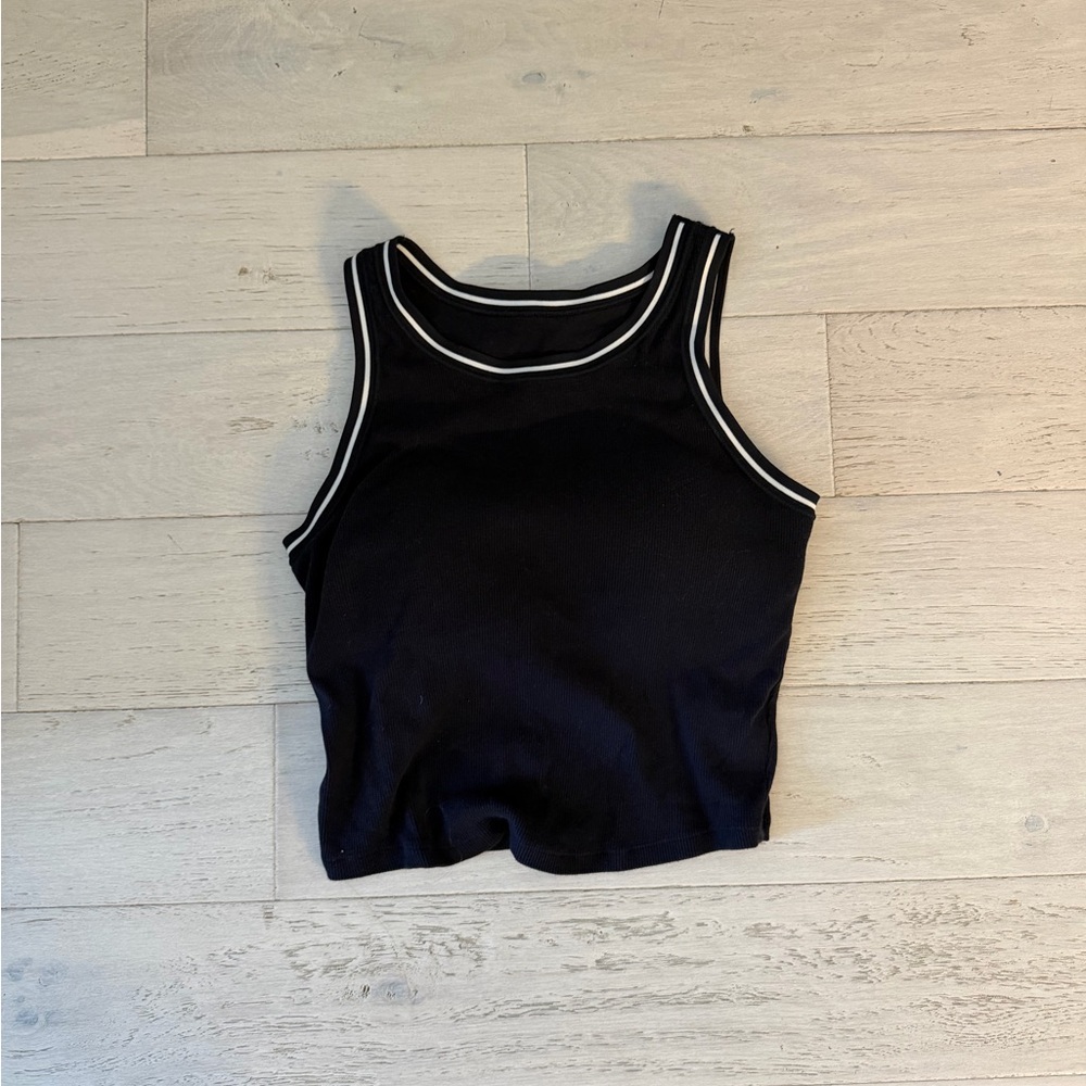 Uniqlo Black Tank with White Contrast Piping
